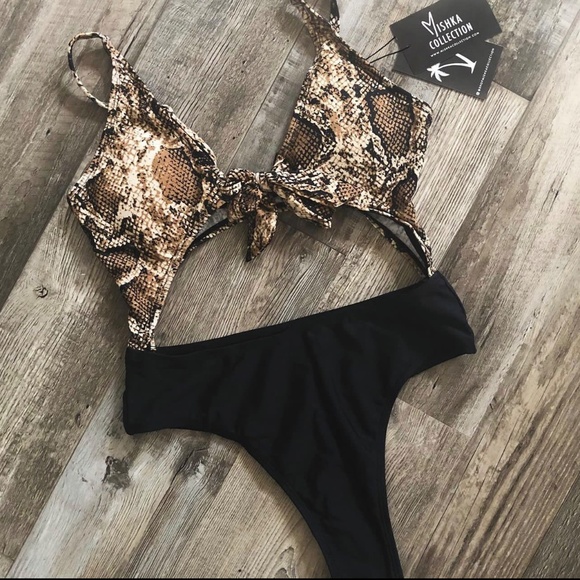 Snakeskin Print Cut-Out One Piece Swimsuit - Picture 3 of 3